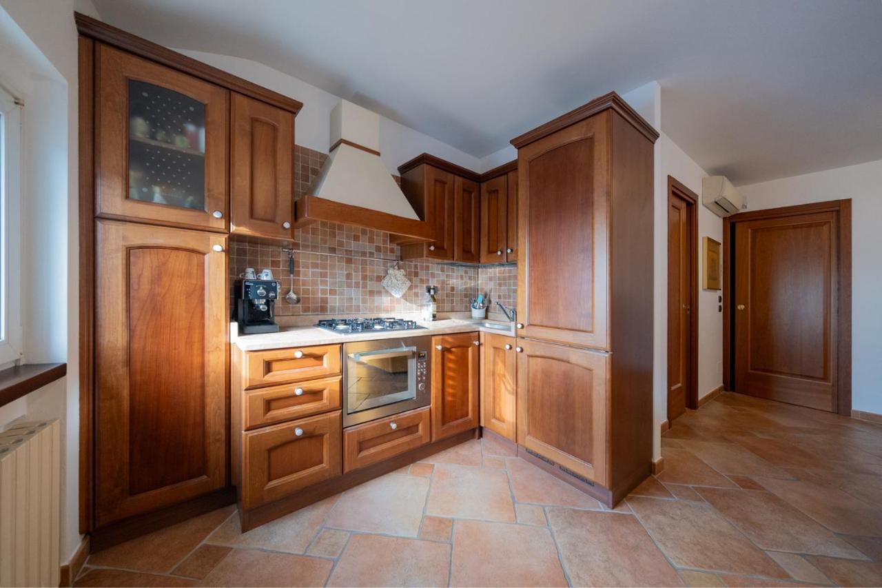 Apartmentsgarda - Baia Del Garda 5 Exteriör bild