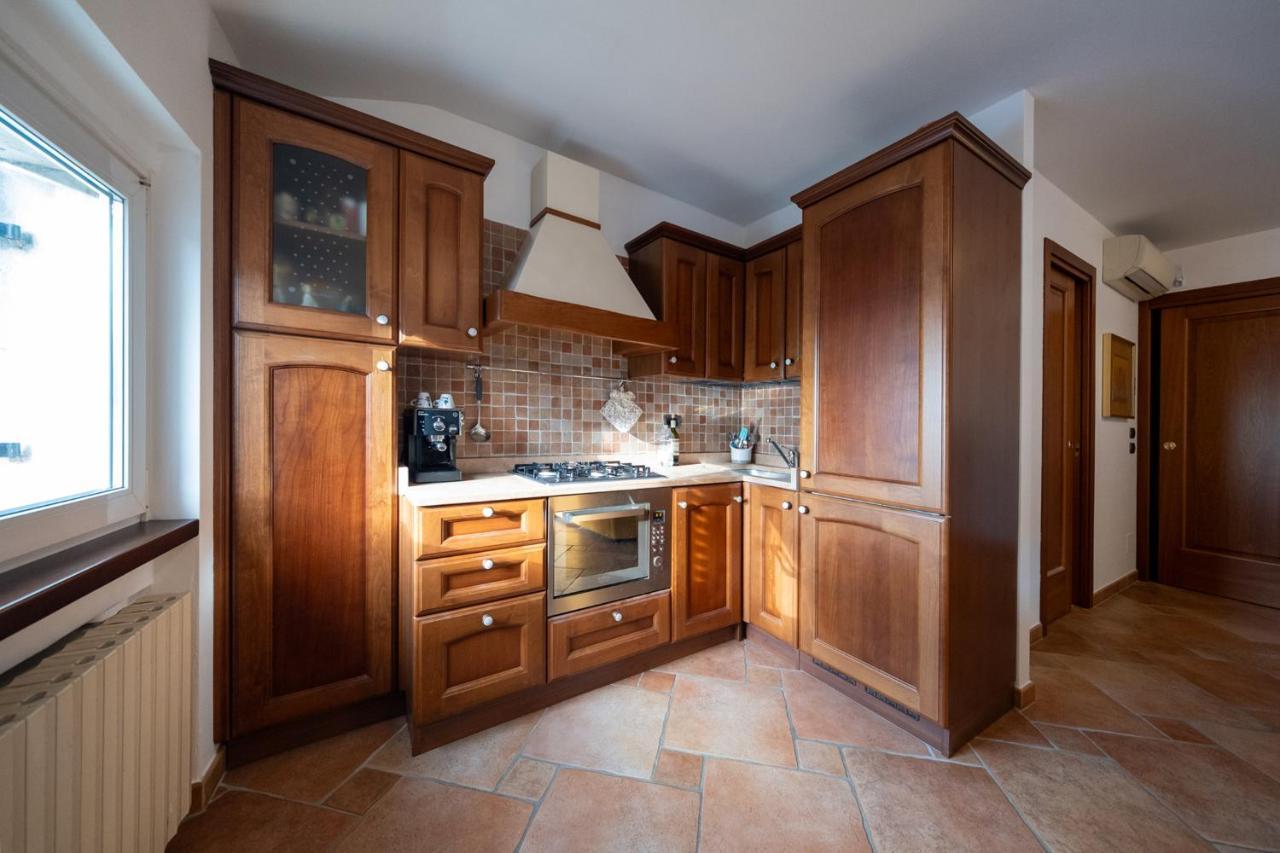 Apartmentsgarda - Baia Del Garda 5 Exteriör bild