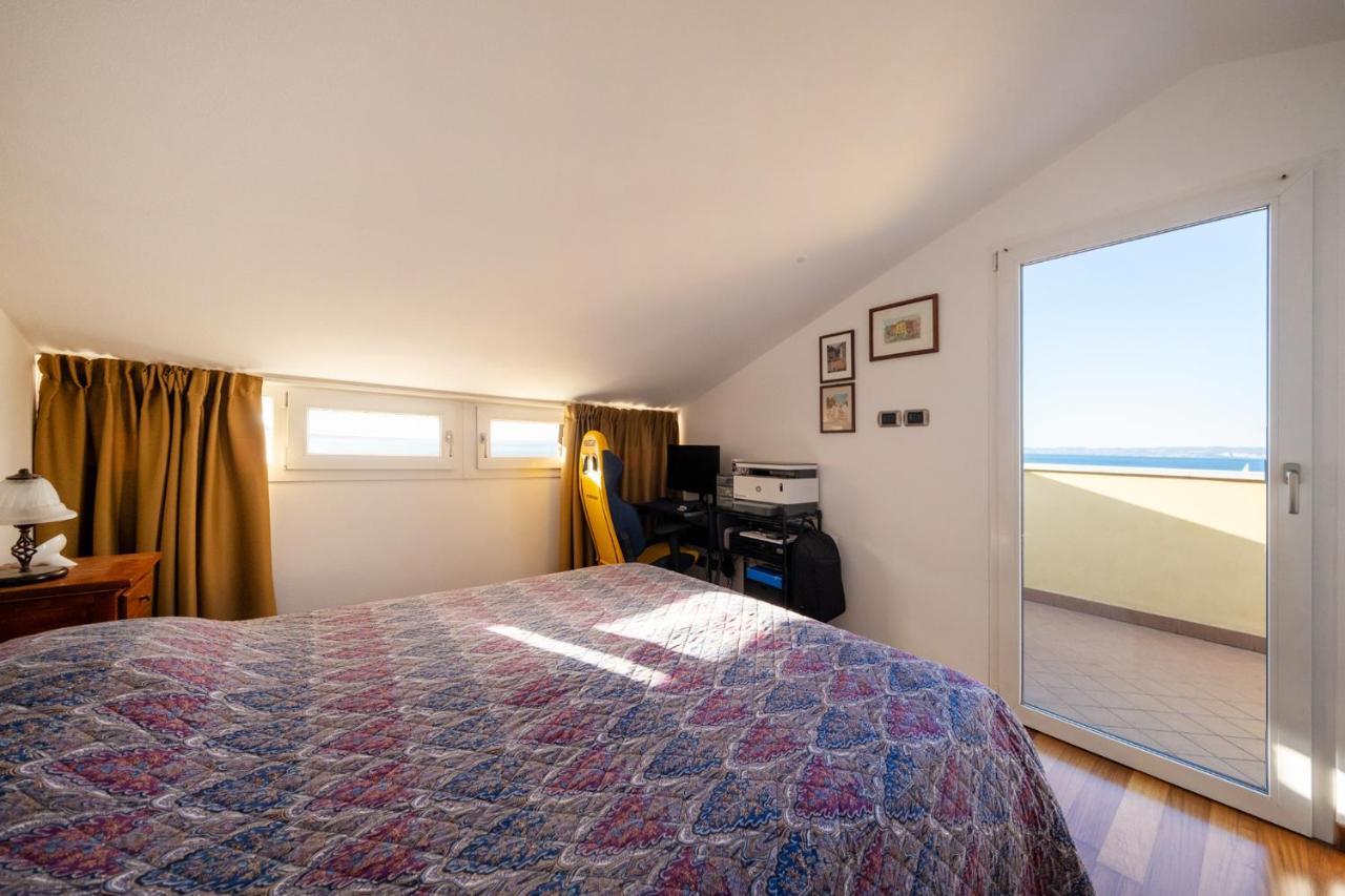 Apartmentsgarda - Baia Del Garda 5 Exteriör bild